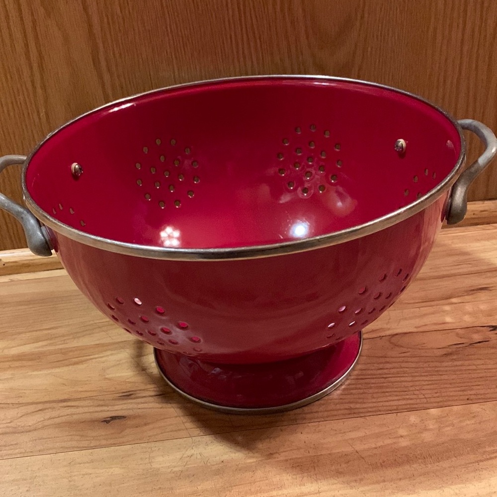 Red enamel 10” colander with handles one washer missing excellent condition